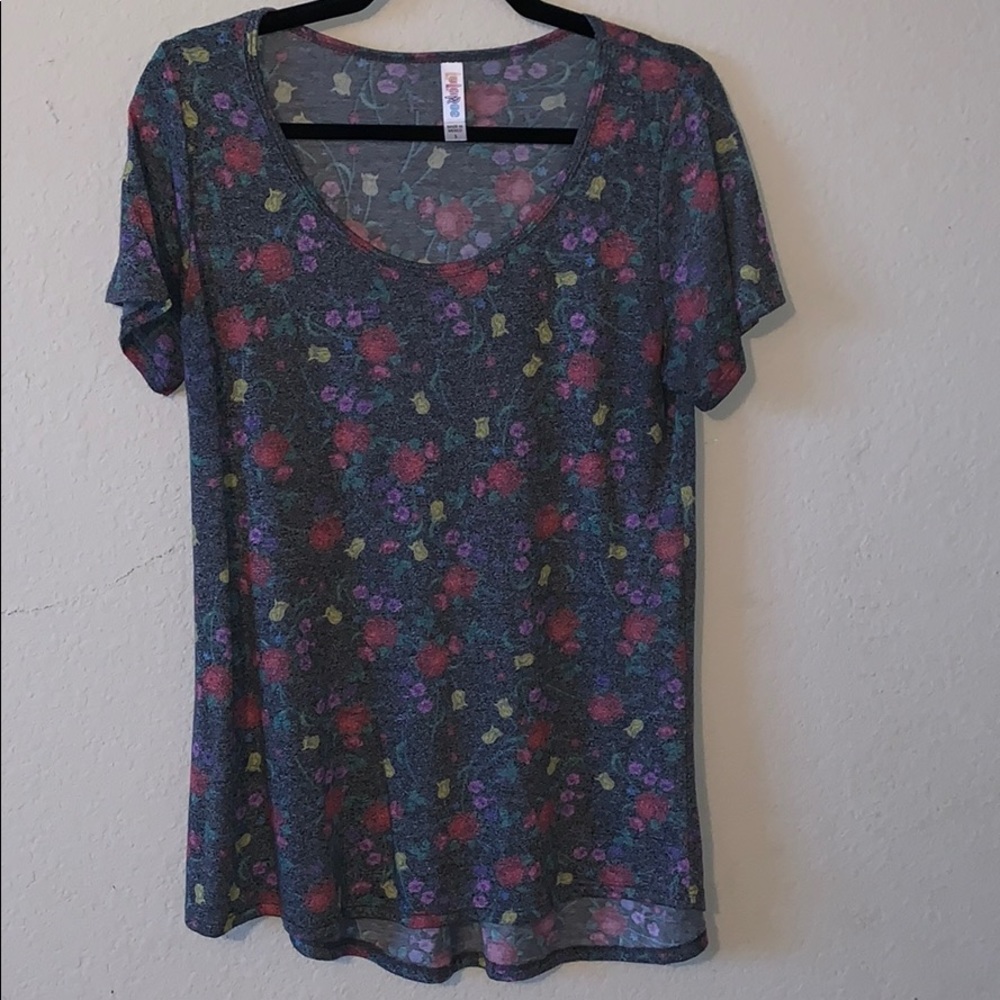 Lularoe Floral Classic T, Small